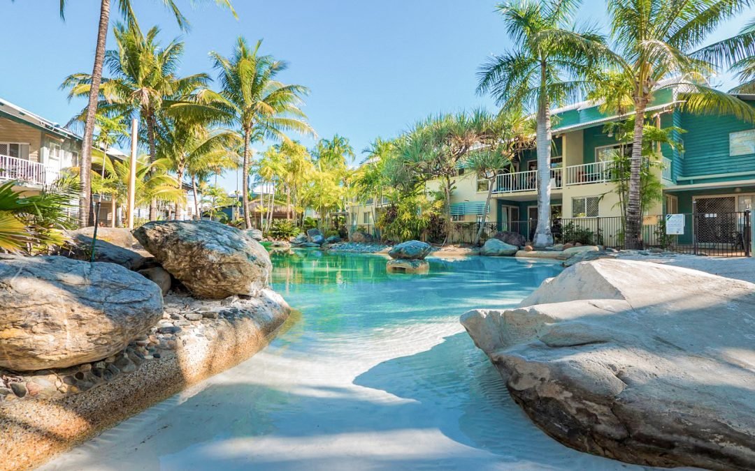 5 Reasons to Book Your Cairns Holiday in Trinity Beach